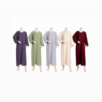 five mannequins with abayas